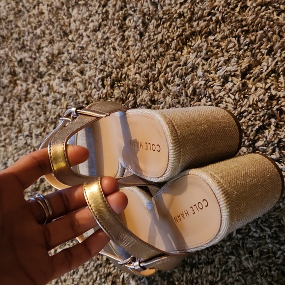 Cole Haan, Josie Block Heel Sandal. Size 11B - Picture 7 of 8